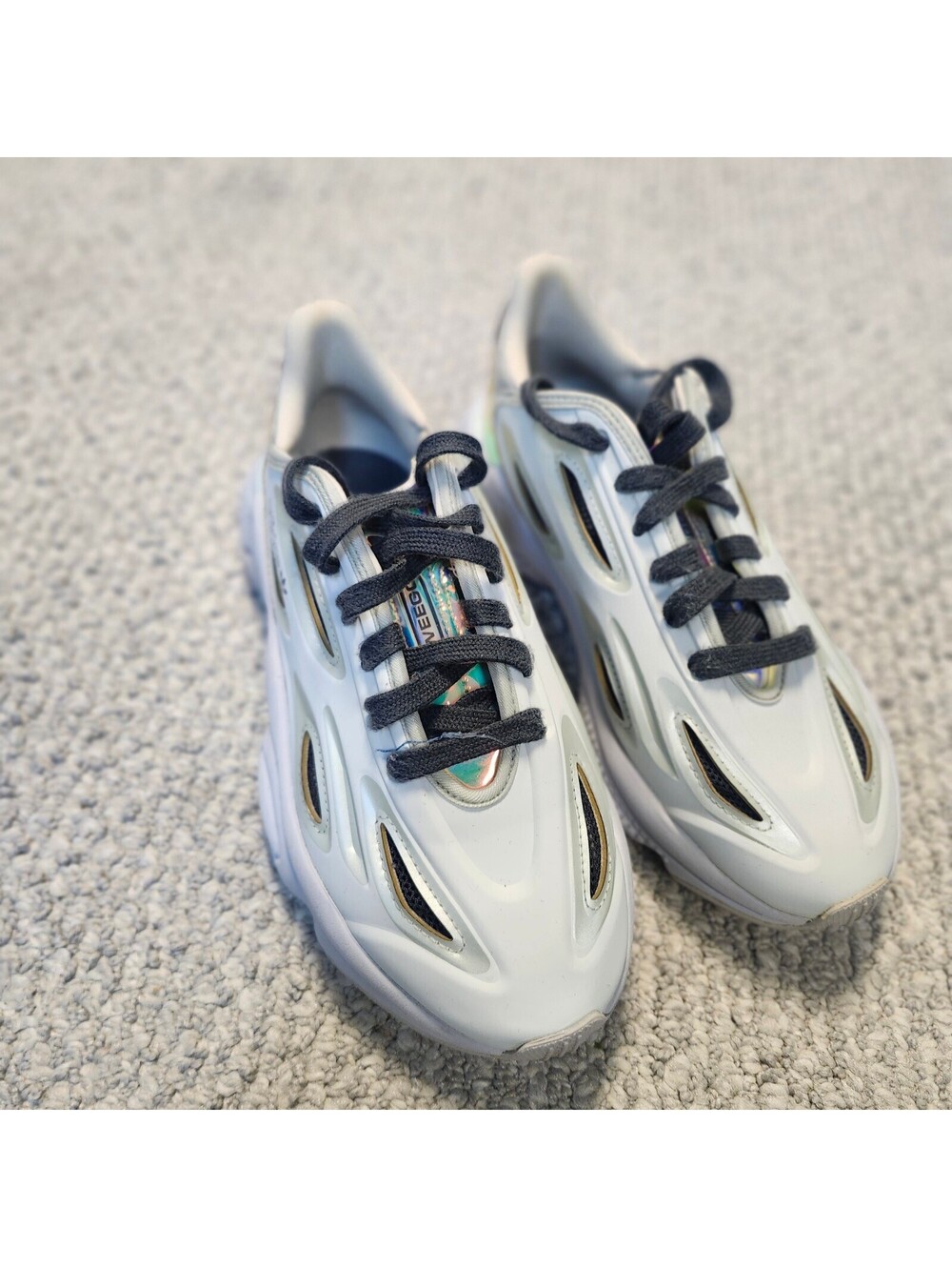 Adidas Ozweego Gray with Iridescent Detail Sneakers Size 5 Lace Up